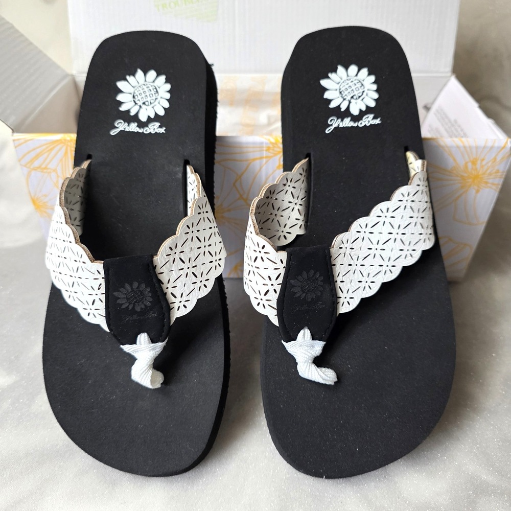 Yellow Box Falkin Starburst Cut Out Shimmer Women's Comfort Sandals Flip Flops - Picture 1 of 5
